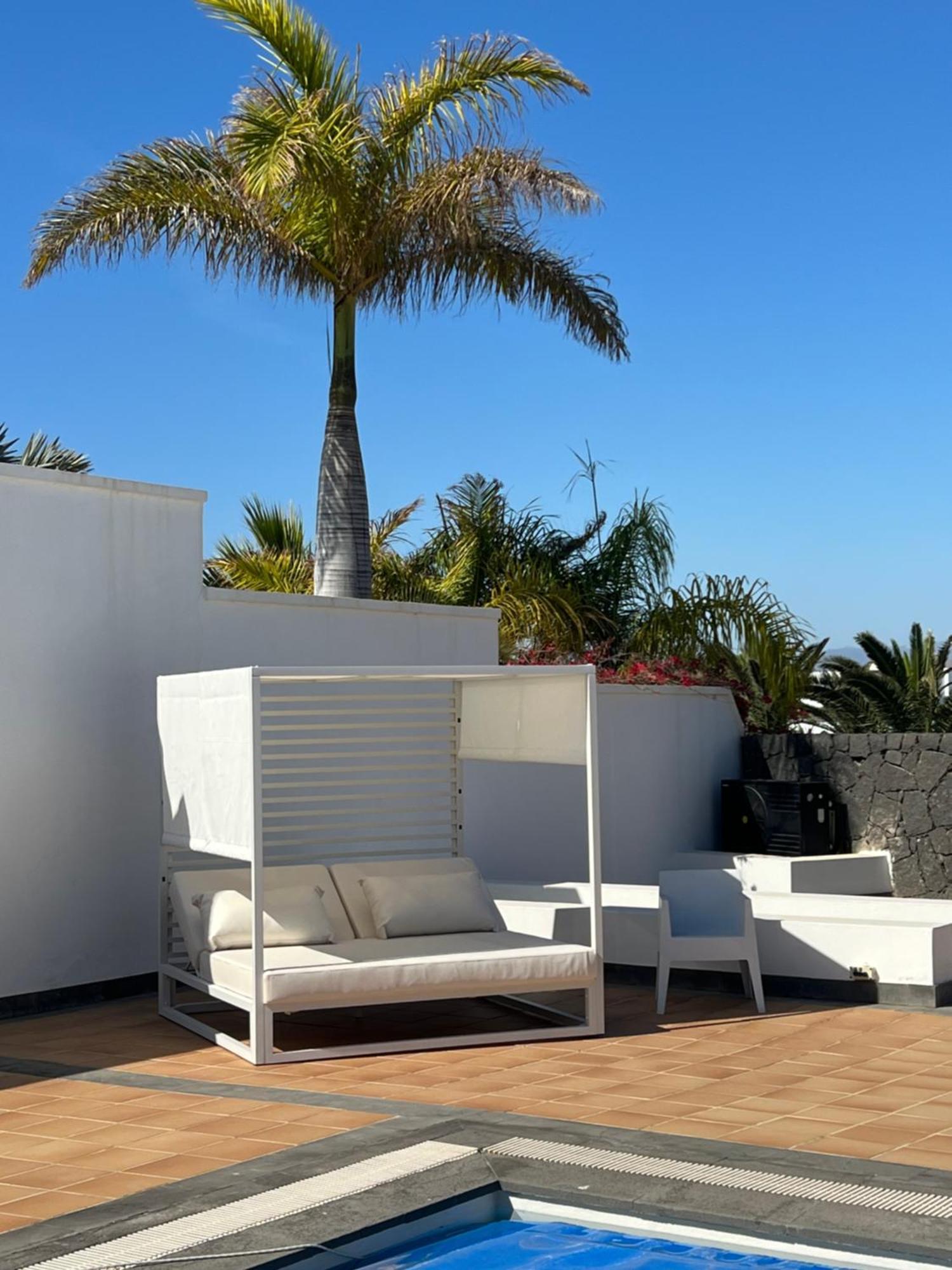 Villa Dedalos - A Luxury Large Villa With A Heated Pool In Puerto Calero Eksteriør billede