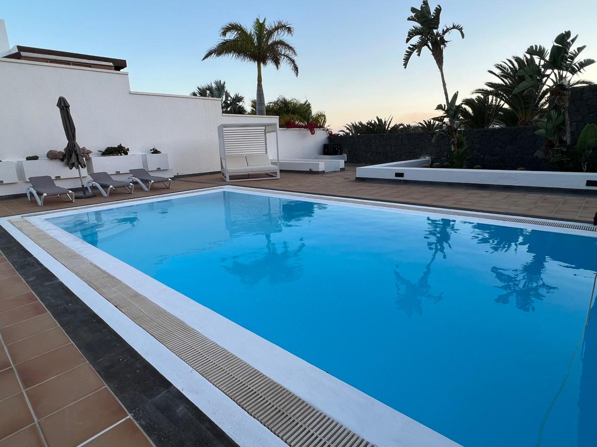 Villa Dedalos - A Luxury Large Villa With A Heated Pool In Puerto Calero Eksteriør billede