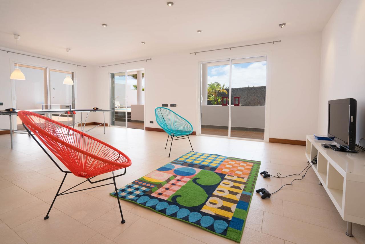 Villa Dedalos - A Luxury Large Villa With A Heated Pool In Puerto Calero Eksteriør billede
