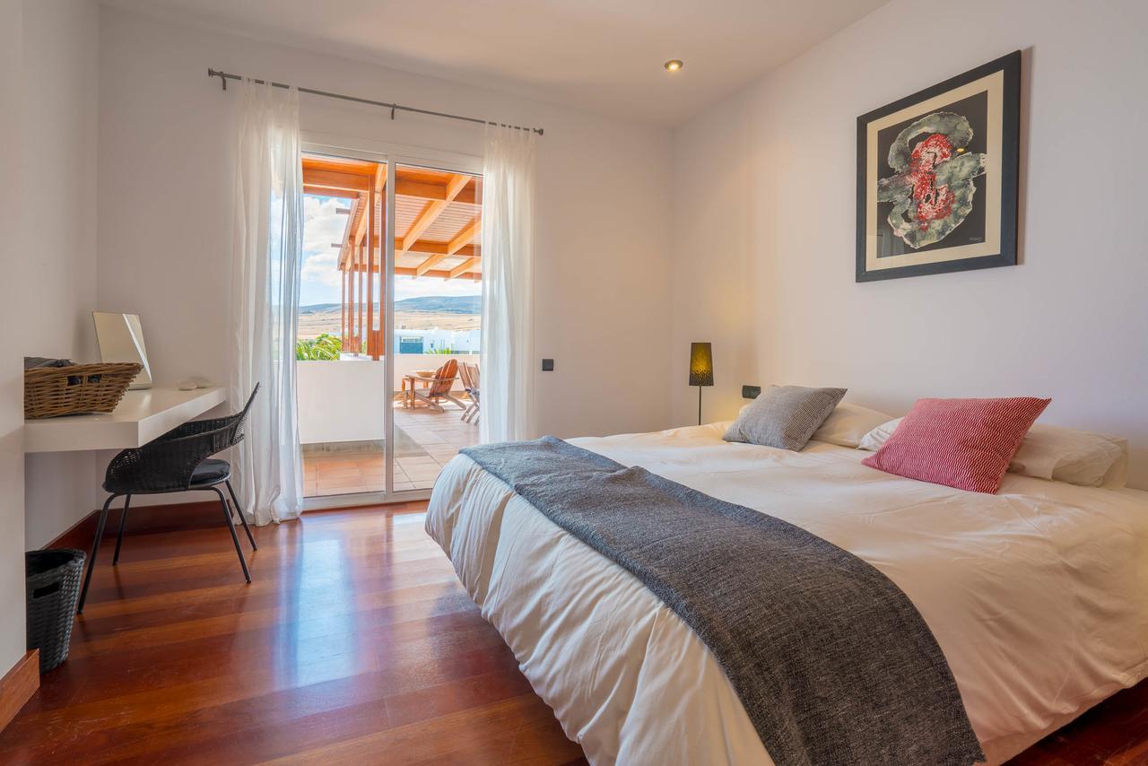 Villa Dedalos - A Luxury Large Villa With A Heated Pool In Puerto Calero Eksteriør billede