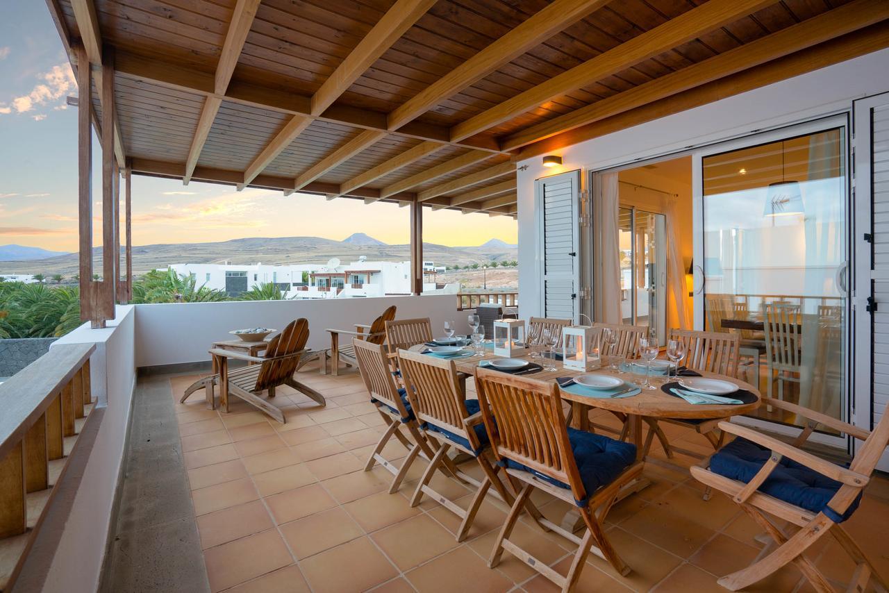 Villa Dedalos - A Luxury Large Villa With A Heated Pool In Puerto Calero Eksteriør billede
