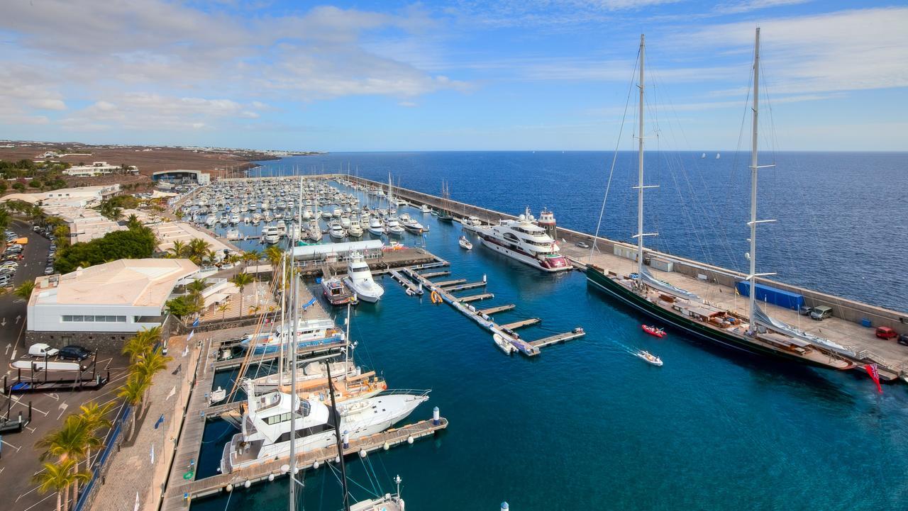 Villa Dedalos - A Luxury Large Villa With A Heated Pool In Puerto Calero Eksteriør billede